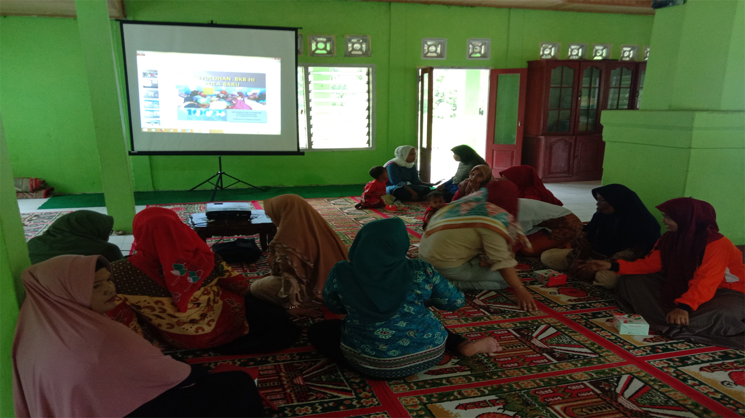 Penyuluhan dan Pelatihan Bina Keluarga Balita (BKB) di Nagari Toboh Gadang Barat